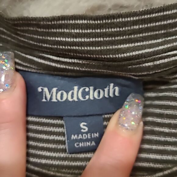 Modcloth dark green ansmd white stripped flowy tshirt size small - Picture 3 of 4